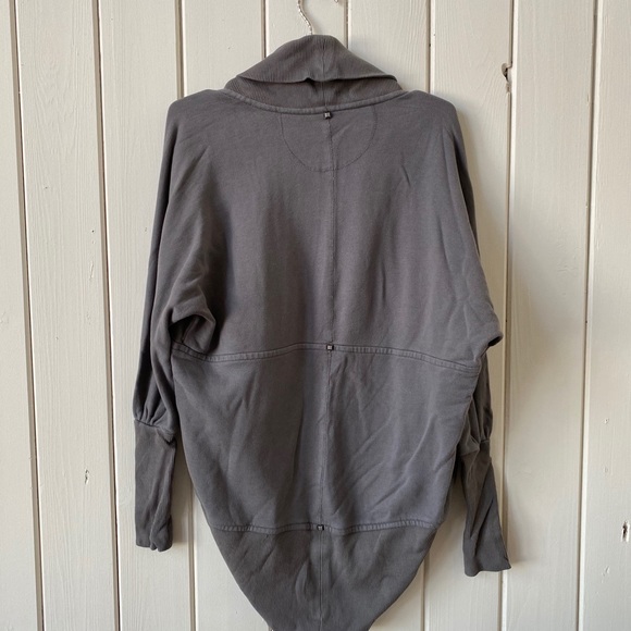 Aritzia Diderot cardigan - Picture 7 of 8